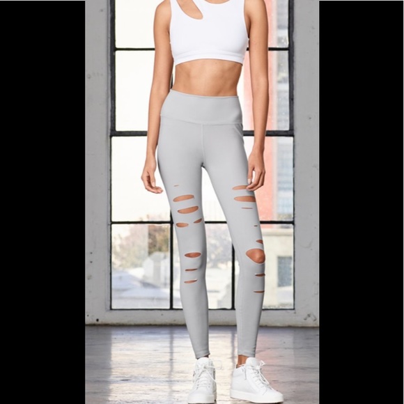 🆕 ALO YOGA laser cut/ripped leggings 🆕 - Picture 6 of 11